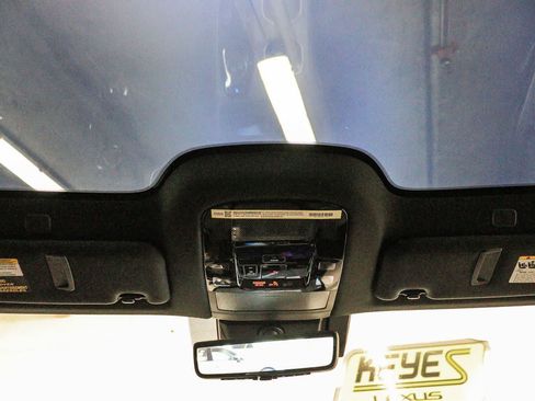 Used 2026 Lexus RZ 450e AWD w/ Luxury Package image 13