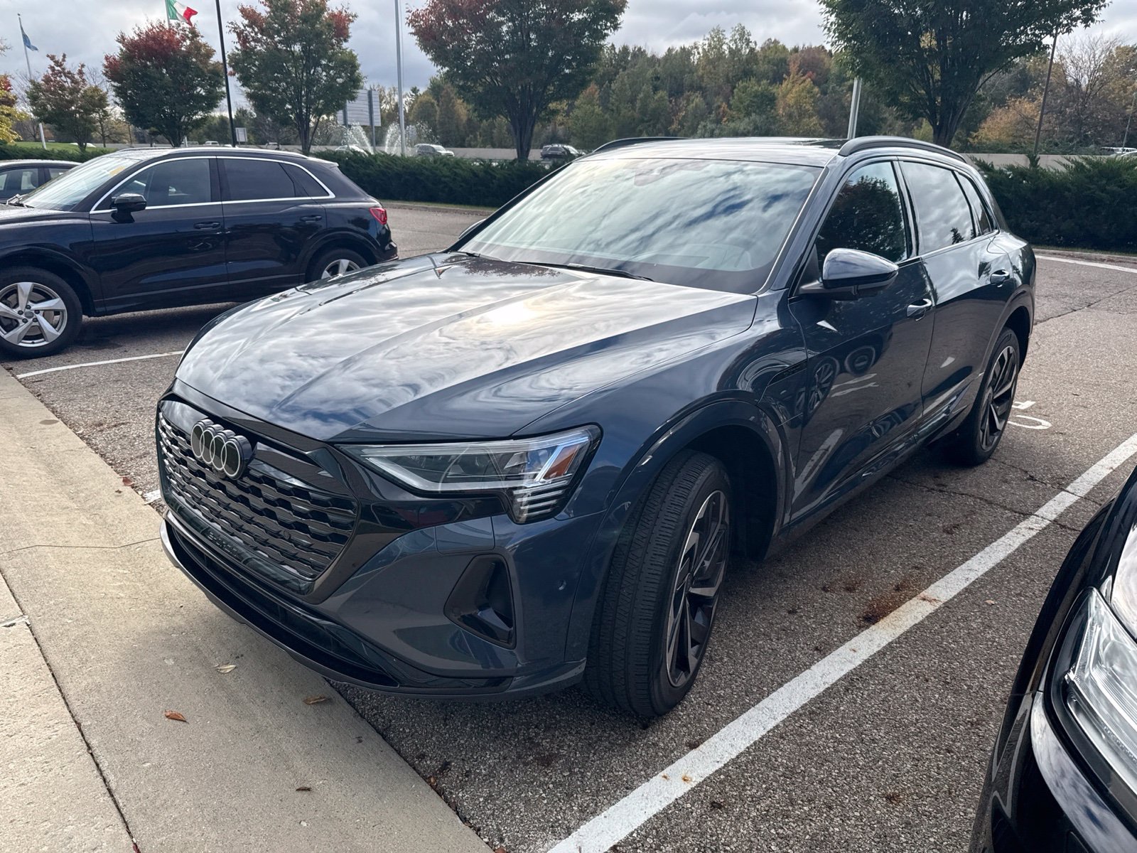 Used 2024 Audi Q8 e-tron Prestige AWD/4WD image 1