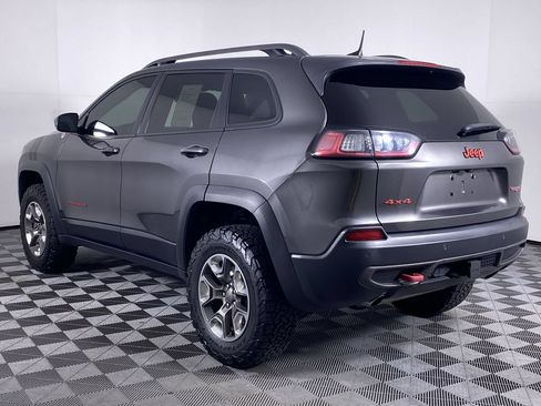 Used 2019 Jeep Cherokee Trailhawk w/ Comfort/Convenience Group AWD/4WD image 18