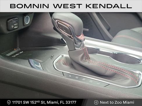 Used 2024 Chevrolet Traverse RS image 18