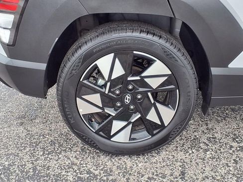 Used 2025 Hyundai Kona SEL FWD image 52