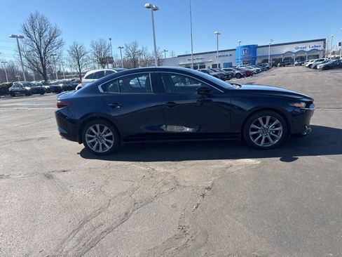 Used 2025 MAZDA MAZDA3 s w/ Black Accent Package image 3