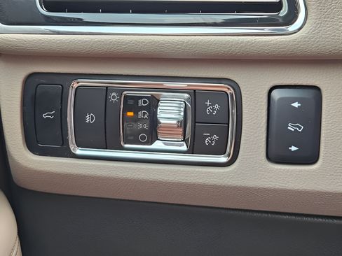Used 2024 Lincoln Navigator L Reserve AWD/4WD image 18