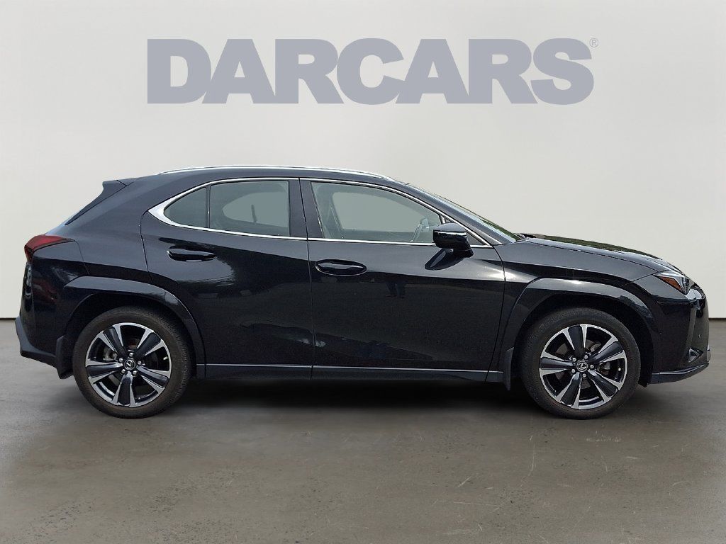 Used 2023 Lexus UX 250h AWD w/ Accessory Package (Z2) image 7
