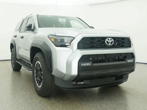 Certified 2026 Toyota 4Runner TRD Off-Road Premium AWD/4WD image 30