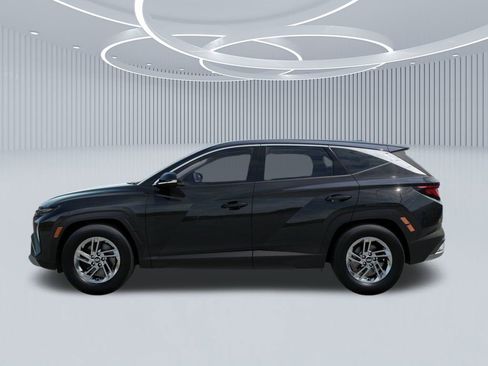 New 2026 Hyundai Tucson SE image 3