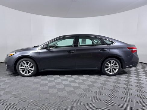 Used 2014 Toyota Avalon XLE Premium FWD image 10
