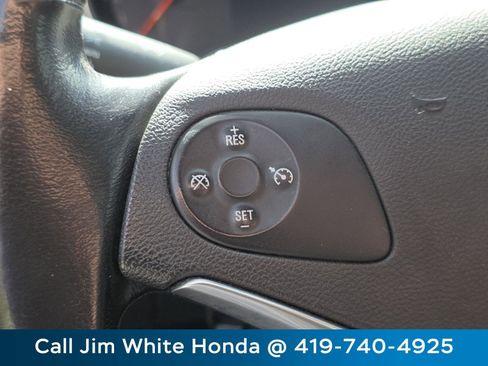 Used 2015 Chevrolet Impala LT FWD image 19
