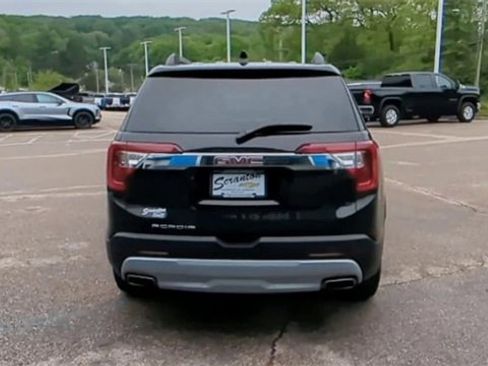 Certified 2023 GMC Acadia SLE w/ Driver Convenience Package image 7