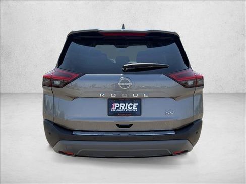 Used 2023 Nissan Rogue SV FWD image 6