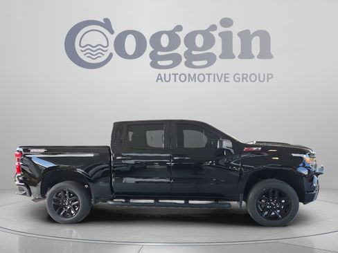 Used 2023 Chevrolet Silverado 1500 Custom Trail Boss AWD/4WD image 6