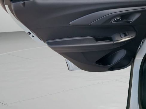 New 2026 Chevrolet TrailBlazer LT w/ Midnight Edition FWD image 15