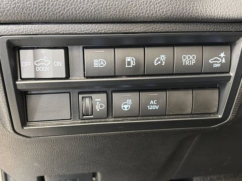 Used 2024 Toyota Tundra Limited AWD/4WD image 24