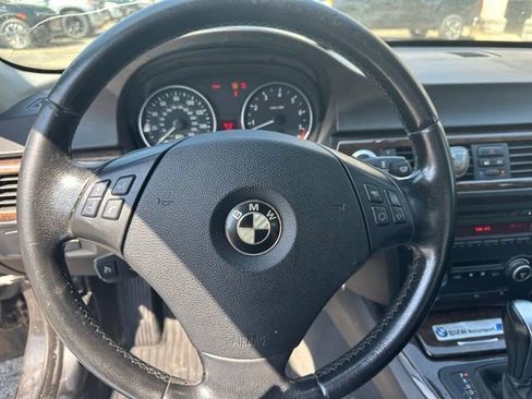 Used 2006 BMW 325i Sedan RWD image 17