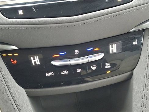 New 2025 Cadillac XT5 Premium Luxury w/ LPO, Floor Liner Package image 16