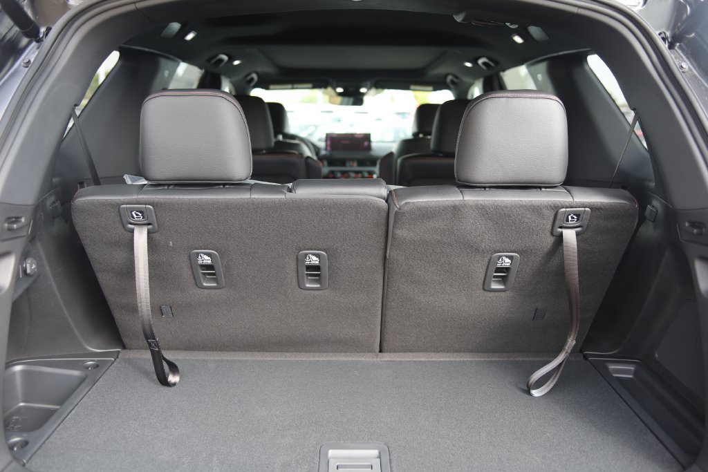 New 2026 Honda Pilot TrailSport image 9