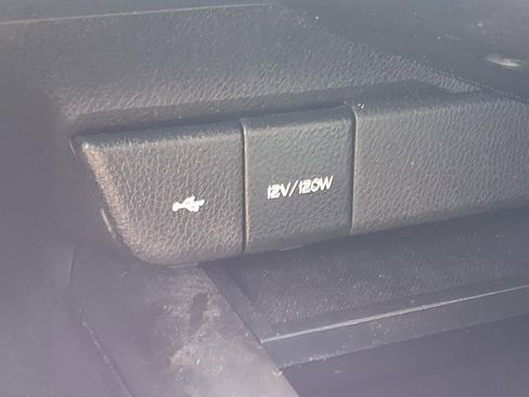 Used 2021 Toyota Camry SE FWD image 15