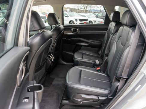Certified 2023 Kia Sorento EX image 13