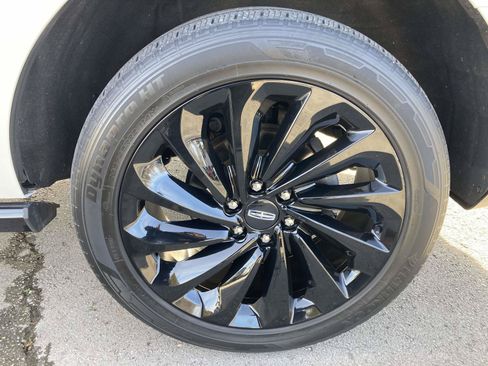 Used 2021 Lincoln Navigator Reserve AWD/4WD image 13
