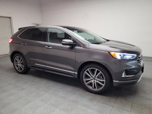 Used 2019 Ford Edge Titanium w/ Equipment Group 301A AWD/4WD image 11