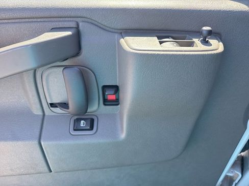Used 2023 Chevrolet Express 2500 Work Van w/ Driver Convenience Package image 12