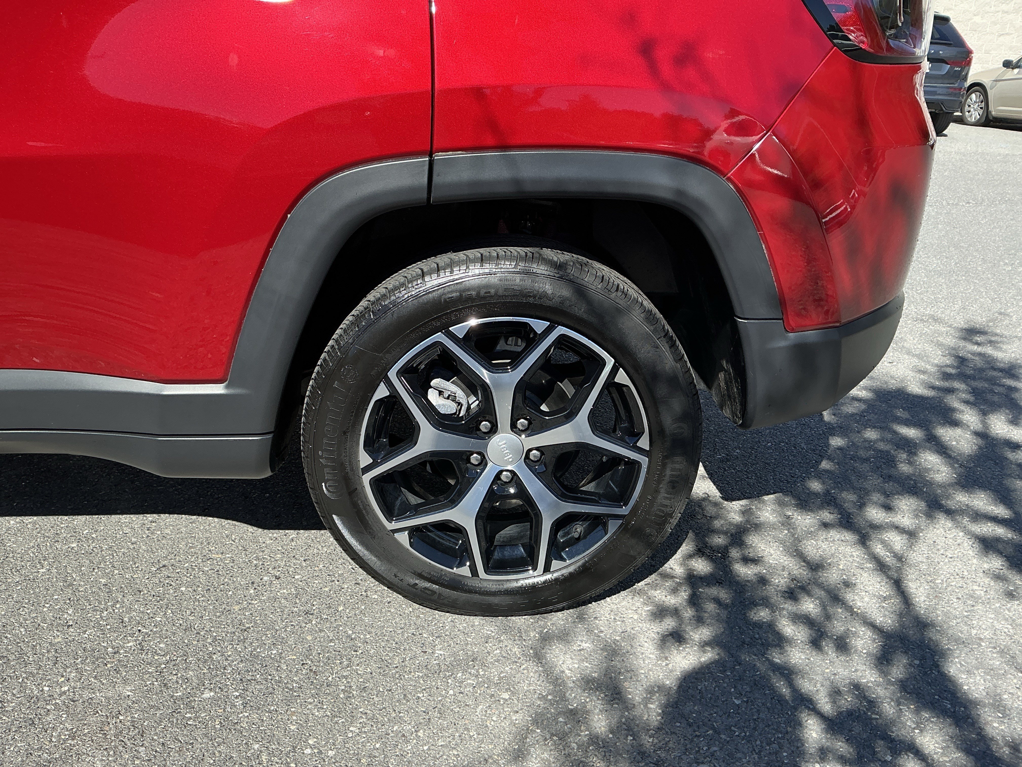 Used 2024 Jeep Compass Limited AWD/4WD image 9