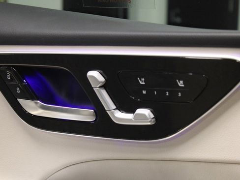 Used 2025 Mercedes-Benz C 300 C 300 image 15