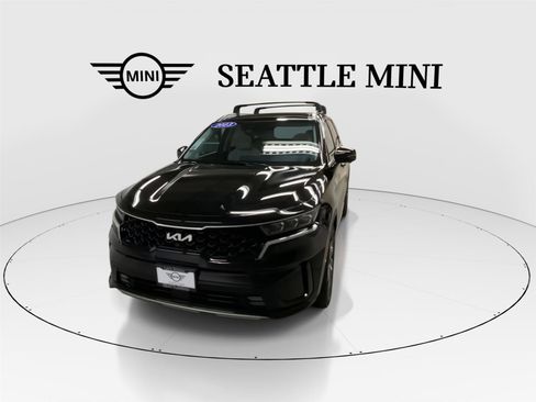Used 2023 Kia Sorento SX Prestige image 4