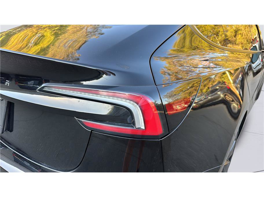 Used 2025 Tesla Model 3 Long Range RWD image 12
