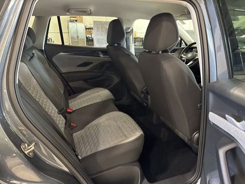 Used 2025 Volkswagen Tiguan S image 12