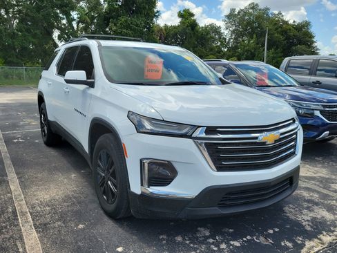 Used 2023 Chevrolet Traverse LT FWD image 6