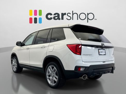 Used 2025 Honda Passport EX-L image 3