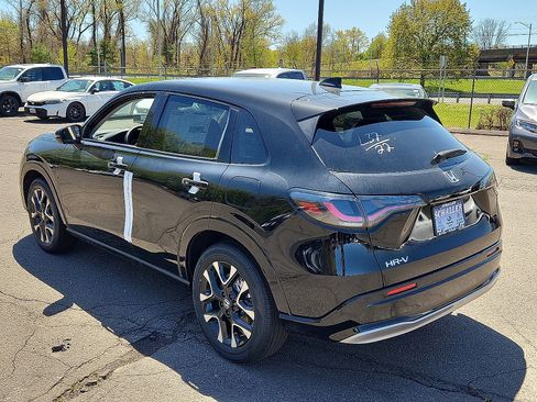 New 2027 Honda HR-V EX-L image 3