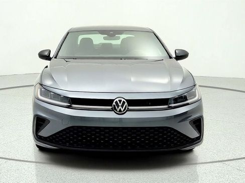 Used 2025 Volkswagen Jetta Sport FWD image 2