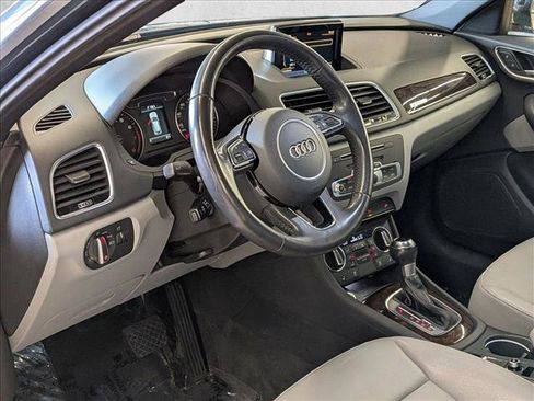 Used 2018 Audi Q3 2.0T Premium Plus w/ Premium Plus Package AWD/4WD image 10