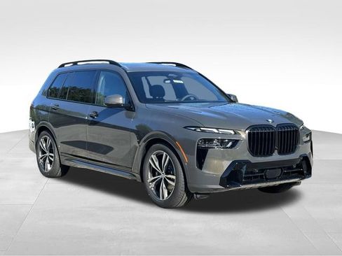 New 2027 BMW X7 xDrive40i w/ M Sport Package AWD/4WD image 1
