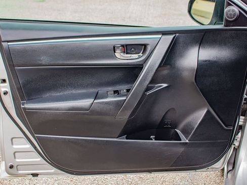 Used 2016 Toyota Corolla S image 13