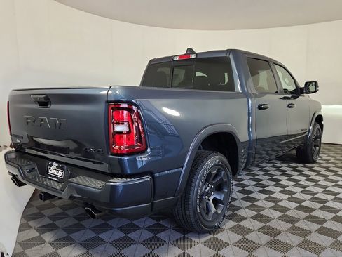 Used 2025 RAM 1500 Big Horn AWD/4WD image 3