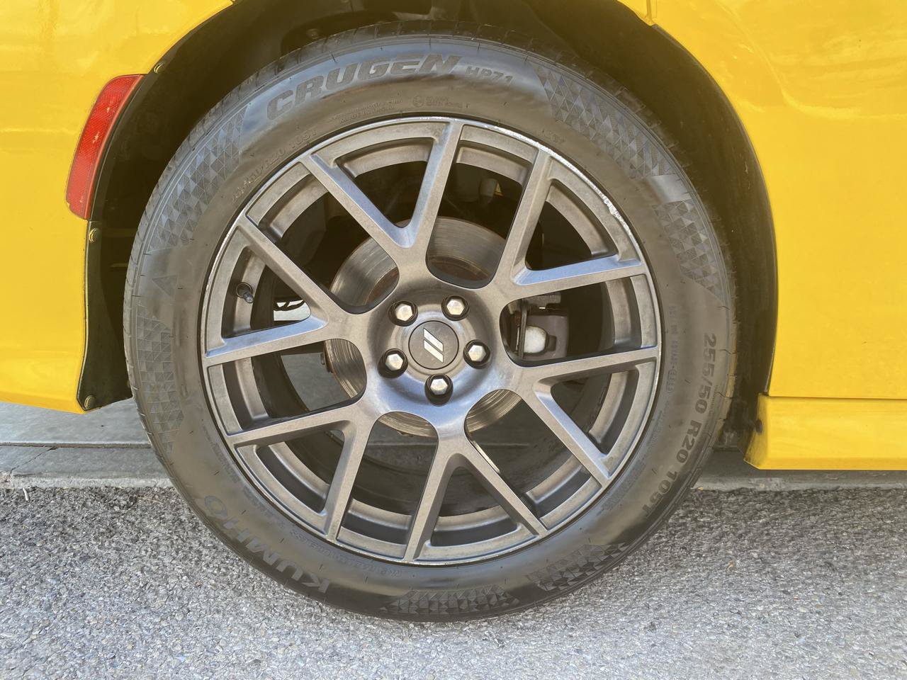 Used 2018 Dodge Charger R/T RWD image 4