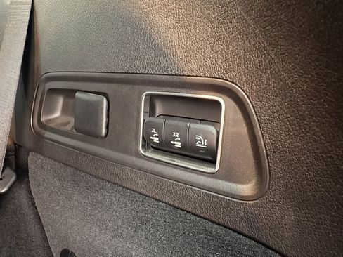 Used 2023 Mercedes-Benz GLS 63 AMG 4MATIC image 34