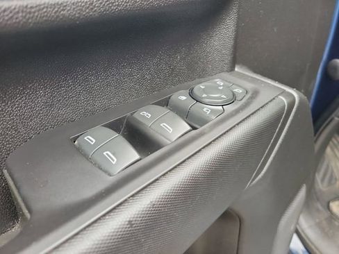 Used 2022 Chevrolet Silverado 2500 Custom w/ Custom Value Package AWD/4WD image 15