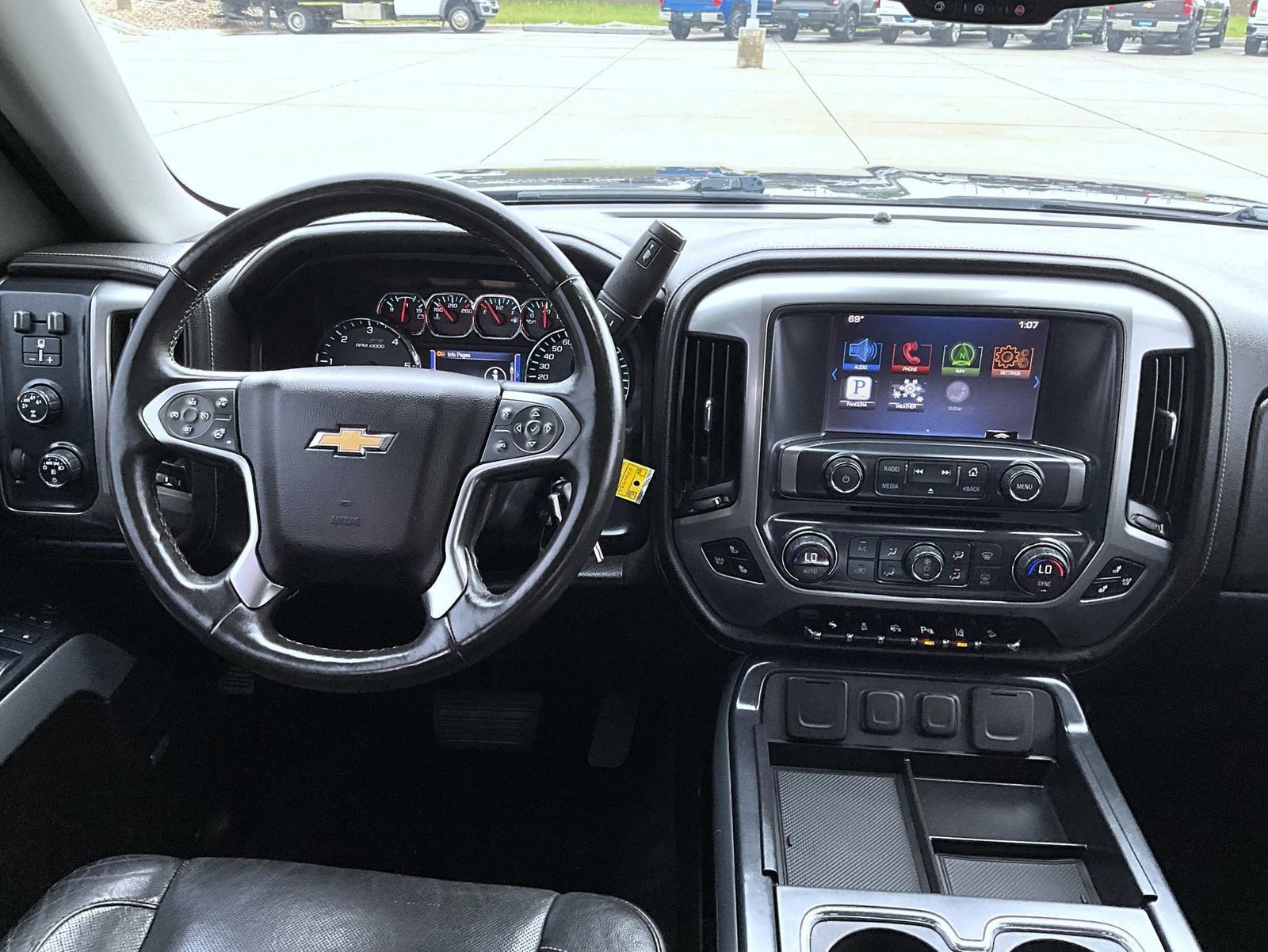 Used 2014 Chevrolet Silverado 1500 LTZ Z71 w/ LTZ Plus Package AWD/4WD image 13
