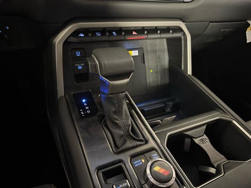 Used 2023 Toyota Tundra Limited image 29