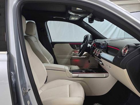 New 2026 Mercedes-Benz GLB 250 4MATIC image 10