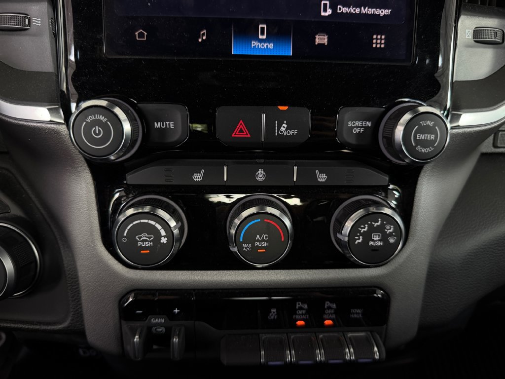 Used 2025 RAM 1500 Big Horn AWD/4WD image 17