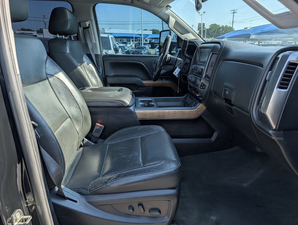 Used 2018 Chevrolet Silverado 3500 LTZ w/ Duramax Plus Package AWD/4WD image 31