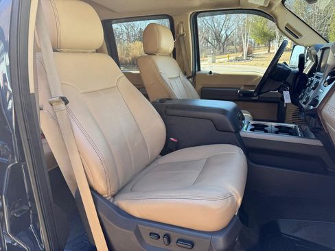 Used 2016 Ford F250 Lariat w/ Lariat Ultimate Package image 22