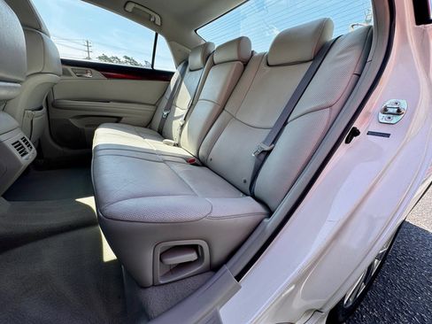 Used 2011 Toyota Avalon Limited FWD image 17