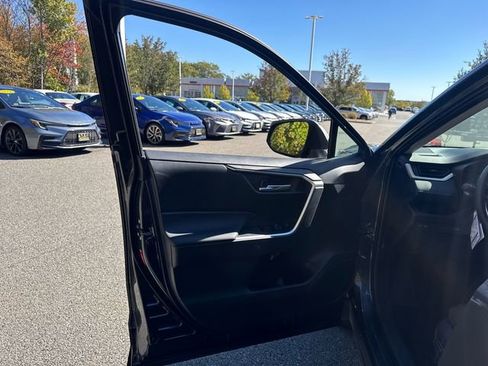 New 2025 Toyota RAV4 XLE image 21