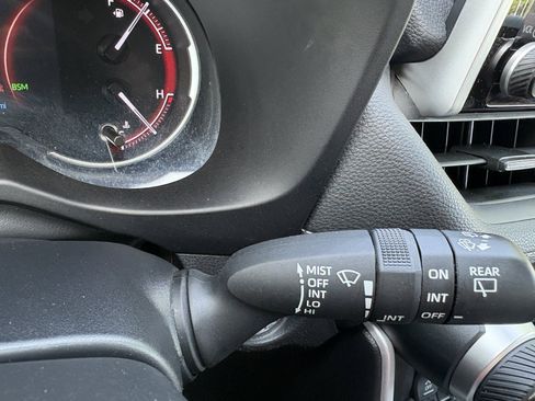 Used 2024 Toyota RAV4 XLE FWD image 20